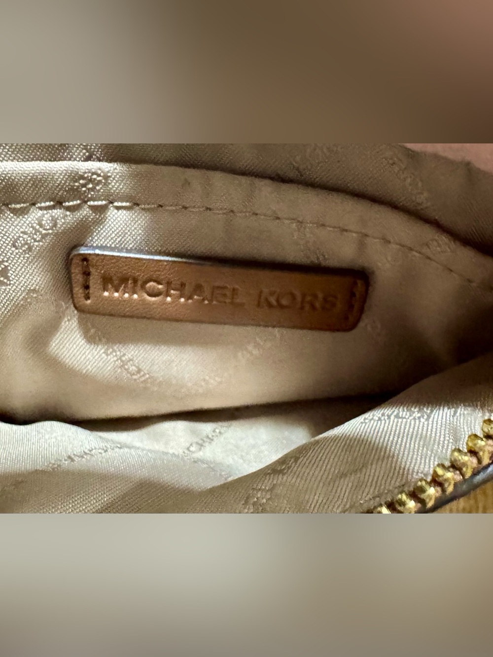 Michael Kors  Logo Zip Card Pouch with Keyring NWOT - Picture 4 of 5